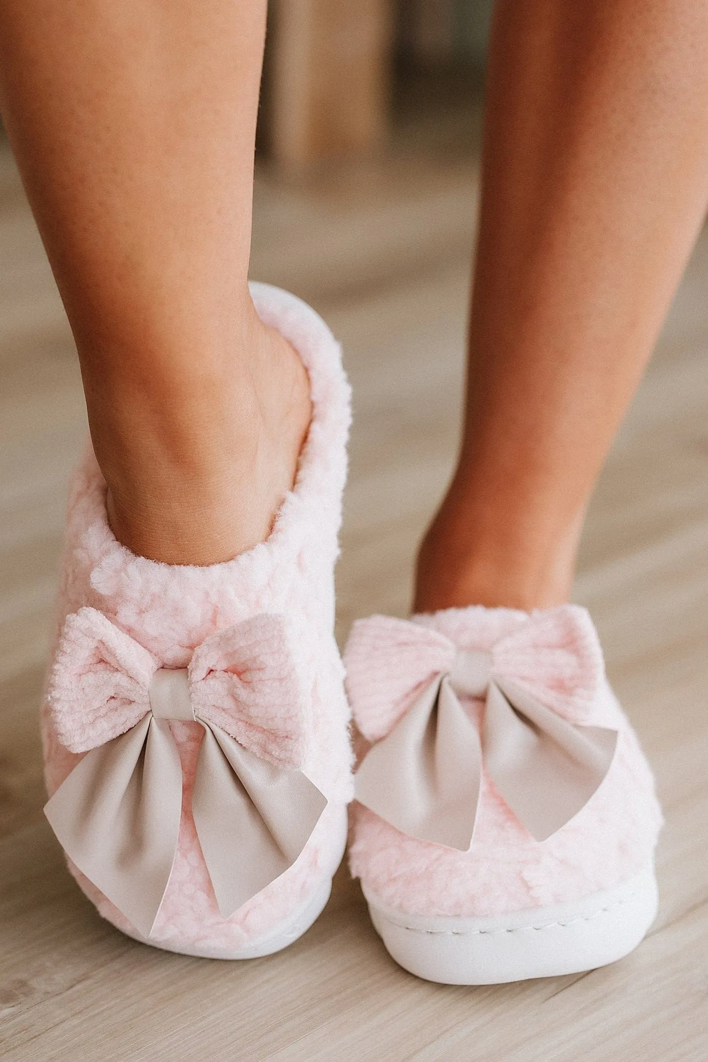 Bow Plush Winter Slippers | PRE ORDER